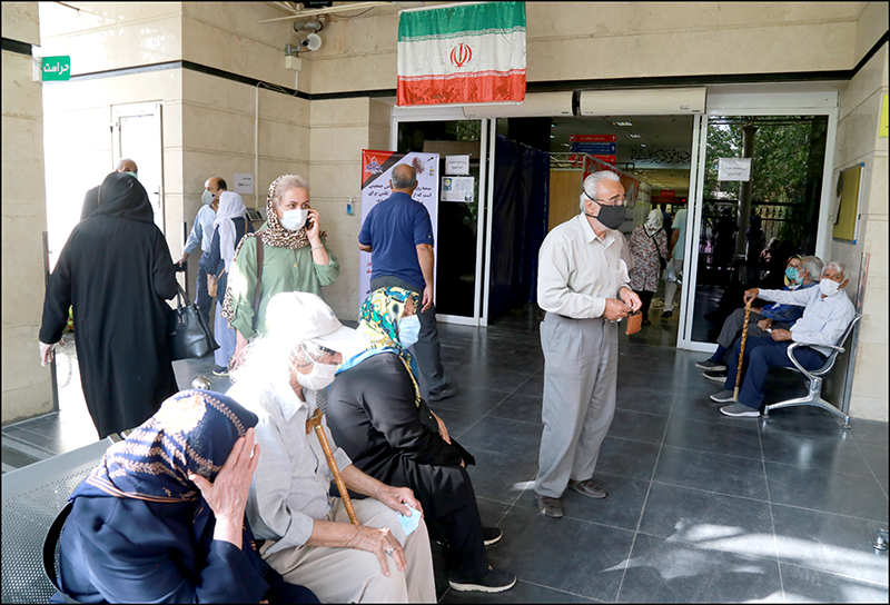 انجام واکسیناسیون کووید 19 در بهداشت و درمان صنعت نفت فارس و هرمزگان 1 34