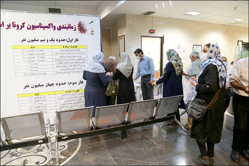 انجام واکسیناسیون کووید 19 در بهداشت و درمان صنعت نفت فارس و هرمزگان 1 47