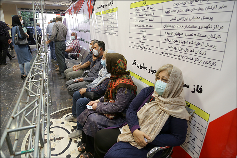 انجام واکسیناسیون کووید 19 در بهداشت و درمان صنعت نفت فارس و هرمزگان 1 66