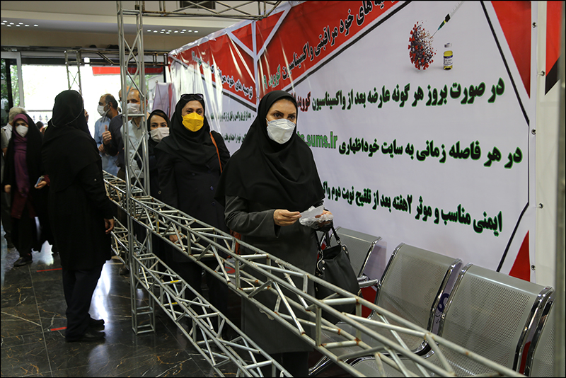 انجام واکسیناسیون کووید 19 در بهداشت و درمان صنعت نفت فارس و هرمزگان 1 70