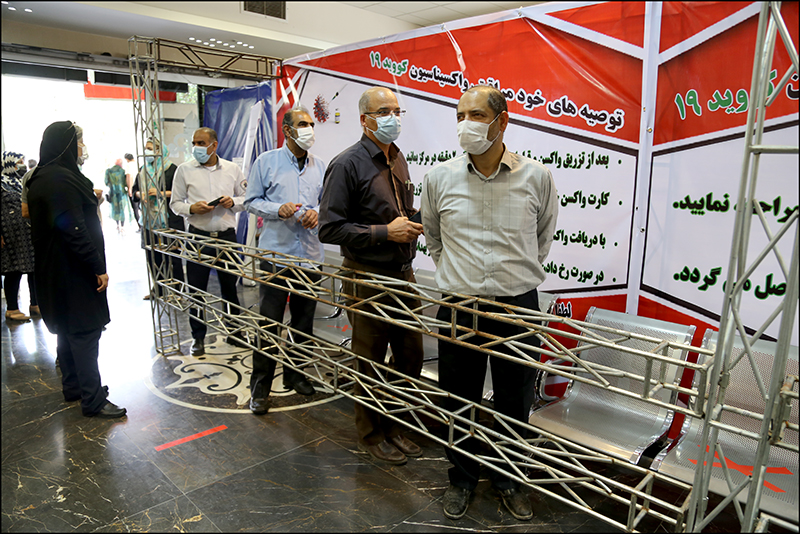 انجام واکسیناسیون کووید 19 در بهداشت و درمان صنعت نفت فارس و هرمزگان 1 71
