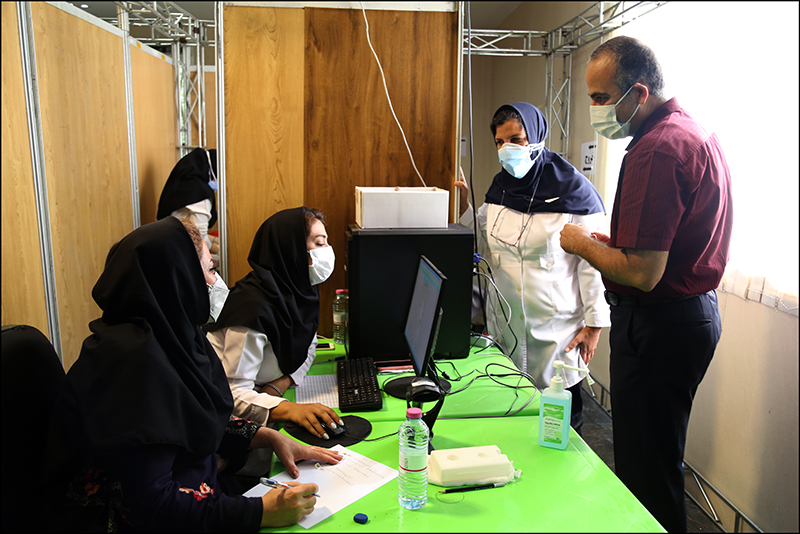 انجام واکسیناسیون کووید 19 در بهداشت و درمان صنعت نفت فارس و هرمزگان 1 86