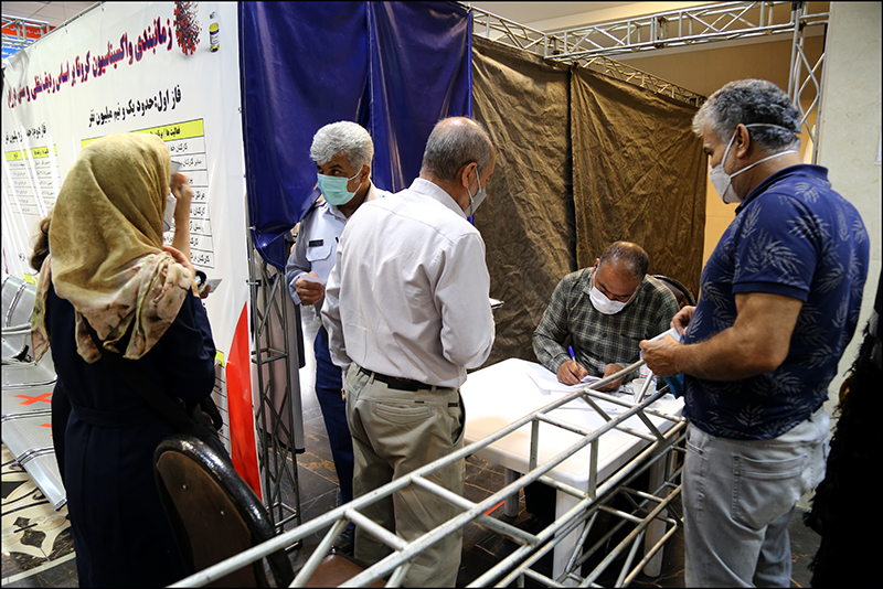 بازدید مجدد رییس بهداشت و درمان صنعت نفت فارس و هرمزگان از روند واکسیناسیون 6