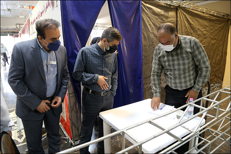 بازدید مجدد رییس بهداشت و درمان صنعت نفت فارس و هرمزگان از روند واکسیناسیون 11