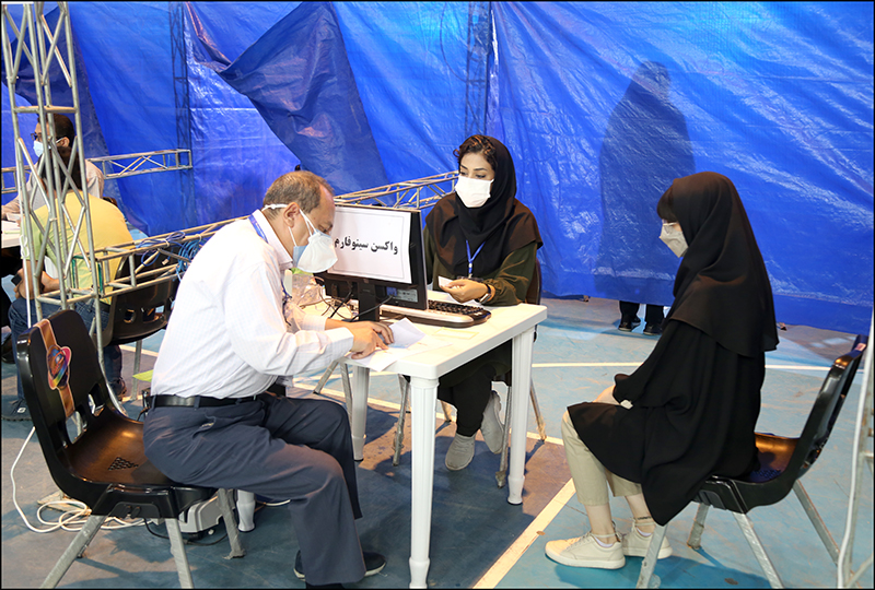 دور دوم واکسیناسیون شاغلان صنعت نفت استان فارس صورت پذیرفت 4