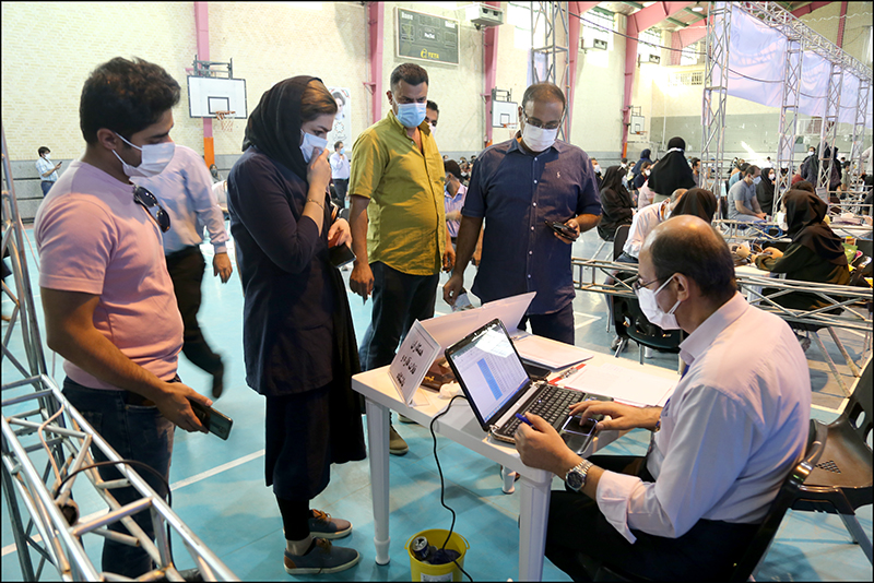 دور دوم واکسیناسیون شاغلان صنعت نفت استان فارس صورت پذیرفت 5