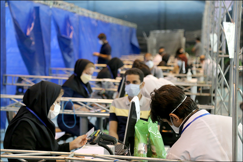 دور دوم واکسیناسیون شاغلان صنعت نفت استان فارس صورت پذیرفت 15