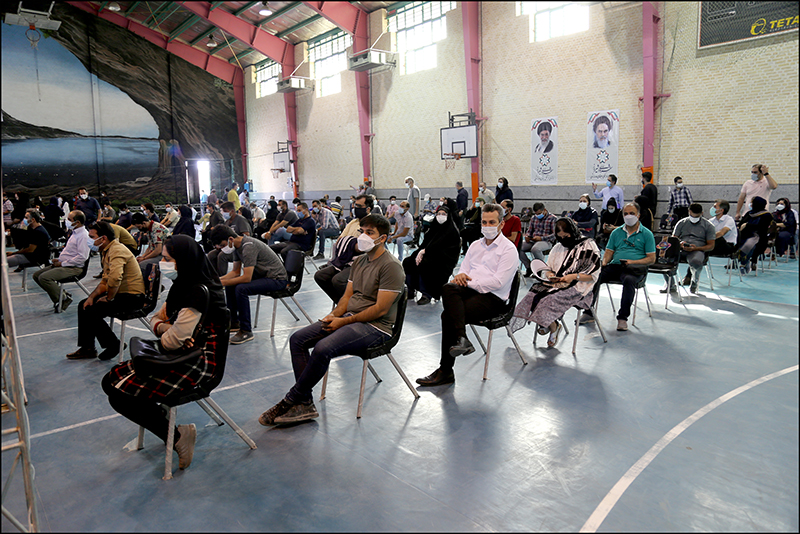 دور دوم واکسیناسیون شاغلان صنعت نفت استان فارس صورت پذیرفت 16