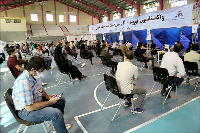 دور دوم واکسیناسیون شاغلان صنعت نفت استان فارس صورت پذیرفت 17