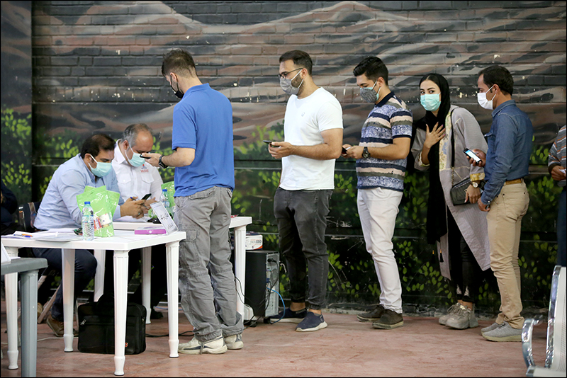 دور دوم واکسیناسیون شاغلان صنعت نفت استان فارس صورت پذیرفت 22