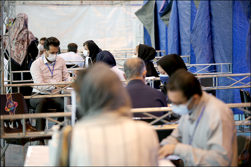 دور دوم واکسیناسیون شاغلان صنعت نفت استان فارس صورت پذیرفت 28