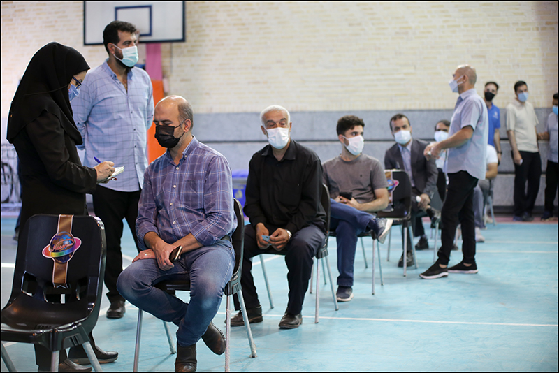 دور دوم واکسیناسیون شاغلان صنعت نفت استان فارس صورت پذیرفت 30