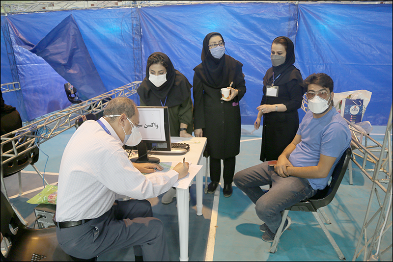 دور دوم واکسیناسیون شاغلان صنعت نفت استان فارس صورت پذیرفت 36