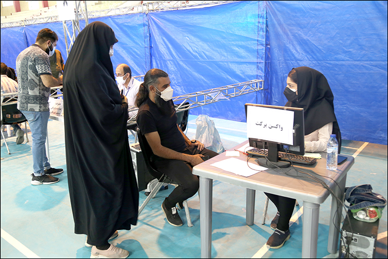 دور دوم واکسیناسیون شاغلان صنعت نفت استان فارس صورت پذیرفت 44