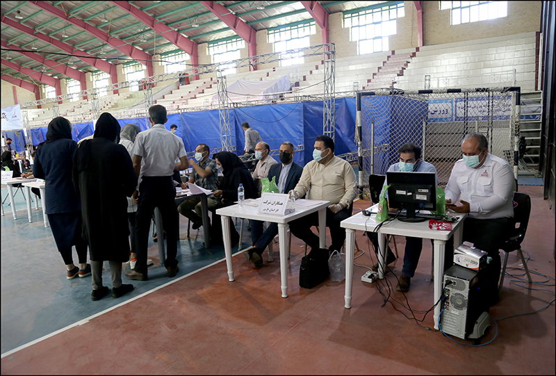 دور دوم واکسیناسیون شاغلان صنعت نفت استان فارس صورت پذیرفت 45