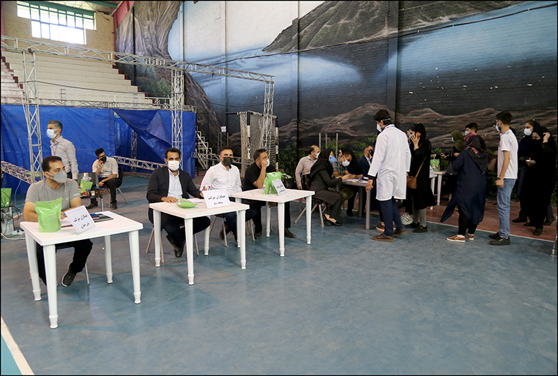 دور دوم واکسیناسیون شاغلان صنعت نفت استان فارس صورت پذیرفت 56