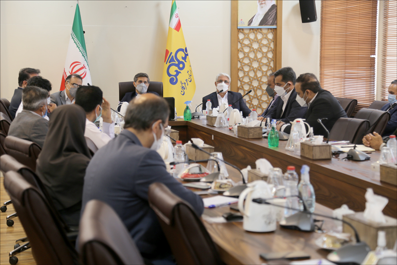 نشست مشترک رییس بهداشت و درمان صنعت نفت فارس و هرمزگان و روسای شرکت های مناطق نفتی جنوب کشور 9