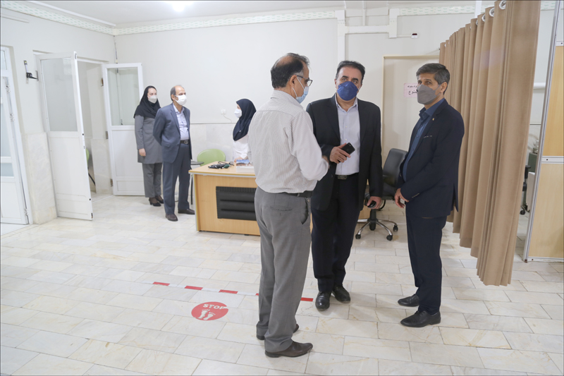 بازدید رییس بهداشت و درمان صنعت نفت فارس و هرمزگان از منطقه هرمزگان 5