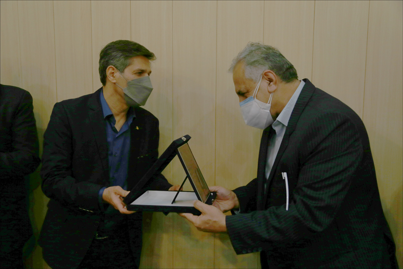 آیین تکریم بازنشستگان بهداشت و درمان صنعت نفت منطقه هرمزگان 16