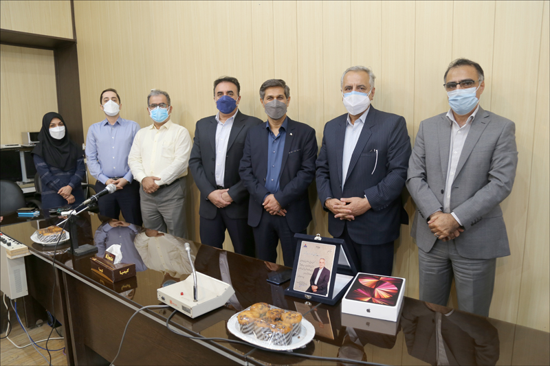 آیین تکریم بازنشستگان بهداشت و درمان صنعت نفت منطقه هرمزگان 18