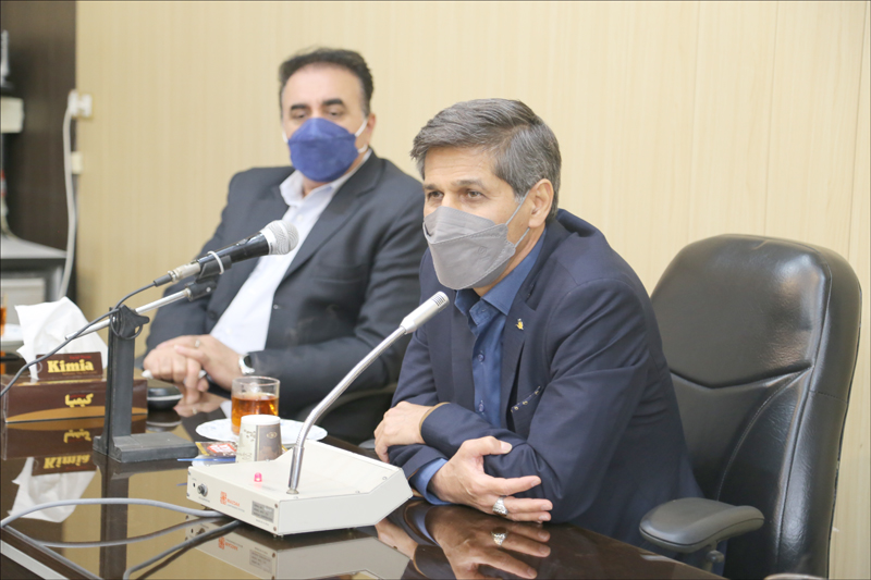 آیین تکریم بازنشستگان بهداشت و درمان صنعت نفت منطقه هرمزگان 32