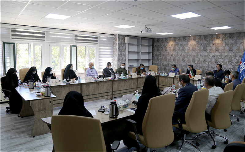 بهداشت و درمان صنعت نفت فارس و هرمزگان میزبان نشست شورای پایگاه حوزه بقیه الله شد 42