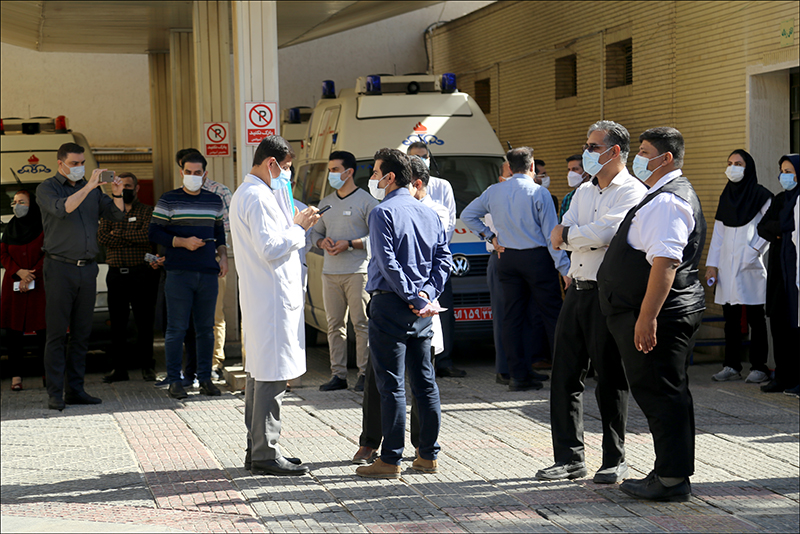 برگزاری  مانور عملیاتی " تخلیه امن اضطراری " در بهداشت و درمان صنعت نفت فارس و هرمزگان 1 3