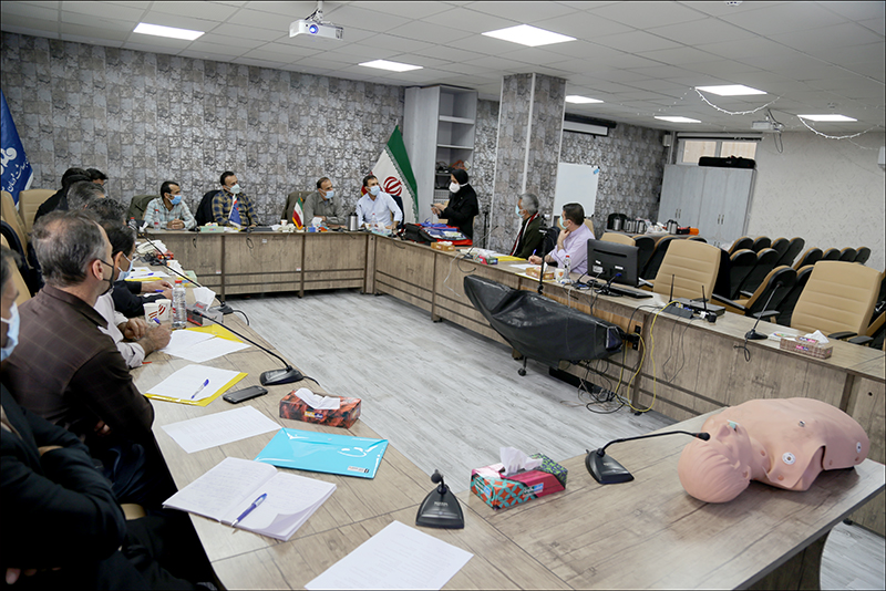 برگزاری آموزش ادواری رانندگان آمبولانس مناطق در بهداشت و درمان صنعت نفت فارس و هرمزگان 14