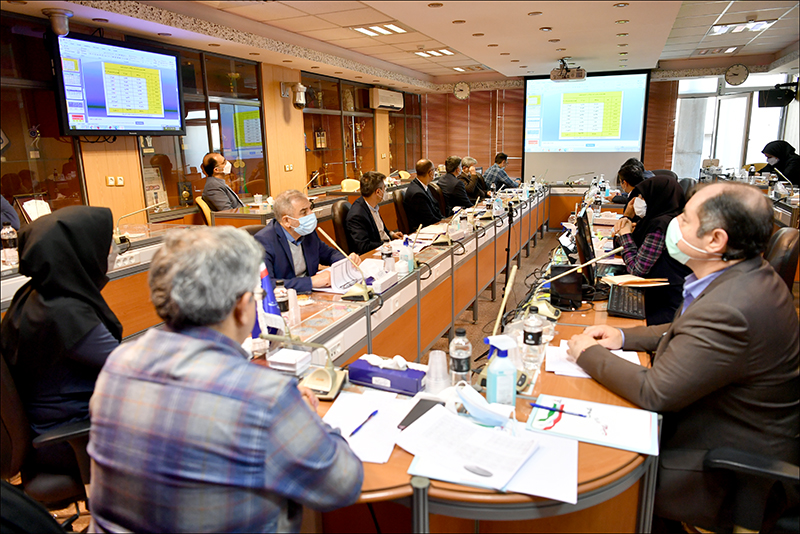 حضور رییس بهداشت و درمان صنعت نفت فارس و هرمزگان در اجلاس مدیران و روسای سازمان 1 3