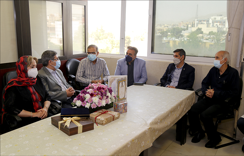 برگزاری آیین بازنشستگی رییس واحد دندانپزشکی فارس همزمان با گرامی داشت روز دندانپزشک 1