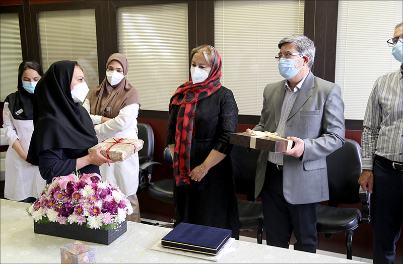 برگزاری آیین بازنشستگی رییس واحد دندانپزشکی فارس همزمان با گرامی داشت روز دندانپزشک 11