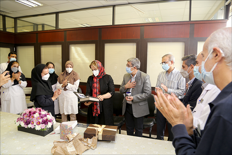 برگزاری آیین بازنشستگی رییس واحد دندانپزشکی فارس همزمان با گرامی داشت روز دندانپزشک 13
