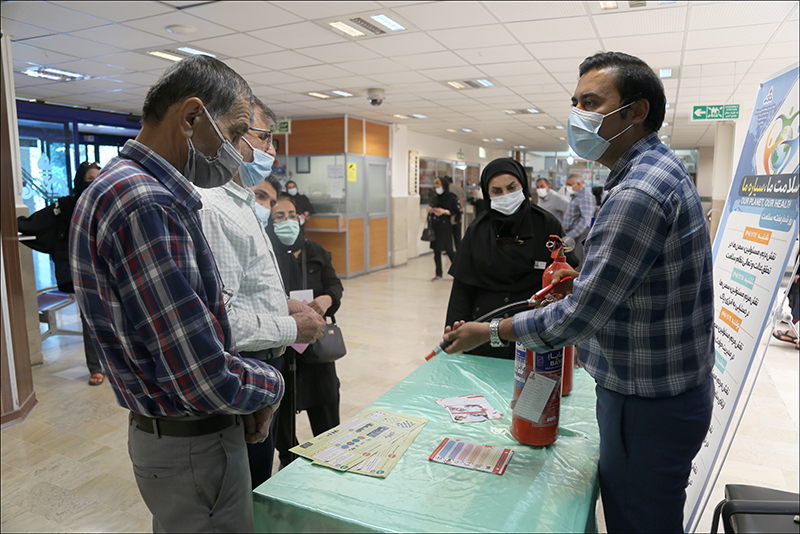 برگزاری برنامه های هفته سلامت در بهداشت و درمان صنعت نفت فارس و هرمزگان2 3