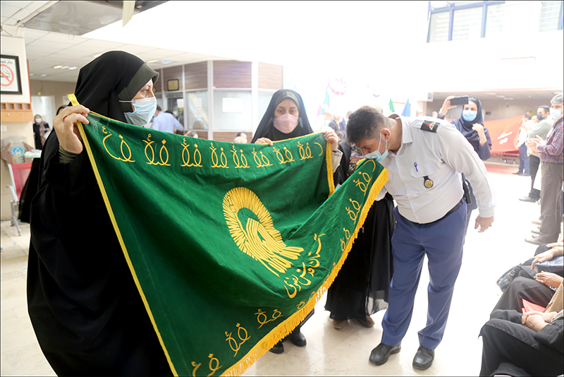 برگزاری مراسم پرچم گردانی در بهداشت و درمان صنعت نفت فارس و هرمزگان 19