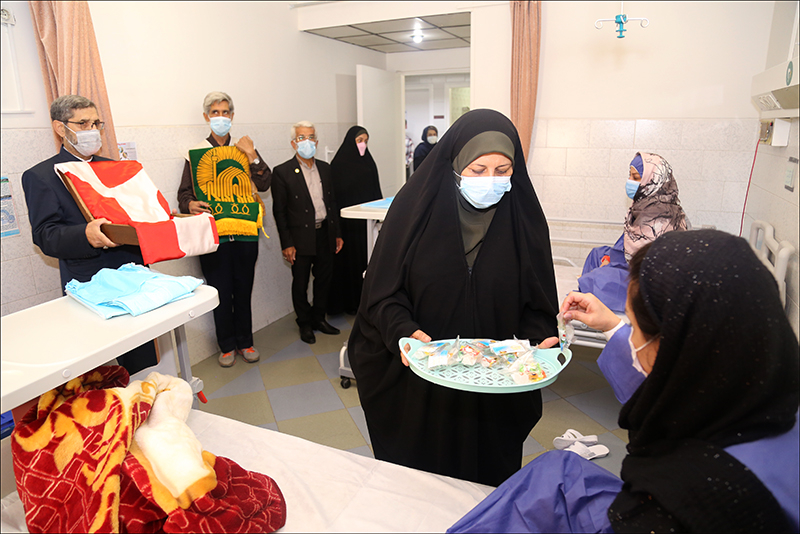 برگزاری مراسم پرچم گردانی در بهداشت و درمان صنعت نفت فارس و هرمزگان 31