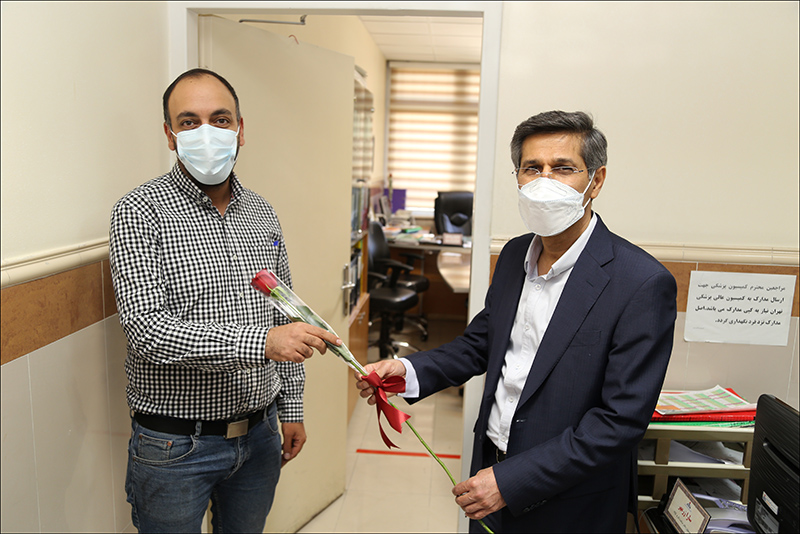 پاسداشت روز کارمند در بهداشت و درمان صنعت نفت فارس و هرمزگان 1 11