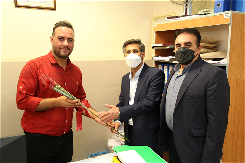 پاسداشت روز کارمند در بهداشت و درمان صنعت نفت فارس و هرمزگان 1 17