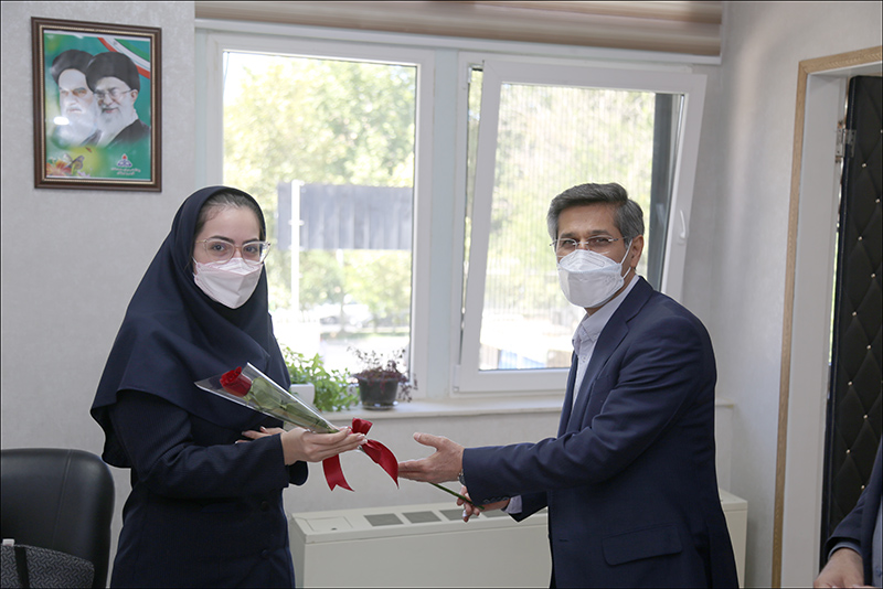 پاسداشت روز کارمند در بهداشت و درمان صنعت نفت فارس و هرمزگان 1 34