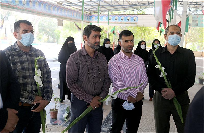 گرامی داشت هفته دفاع مقدس در بهداشت و درمان صنعت نفت فارس و هرمزگان 3