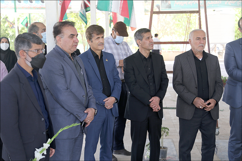 گرامی داشت هفته دفاع مقدس در بهداشت و درمان صنعت نفت فارس و هرمزگان 6