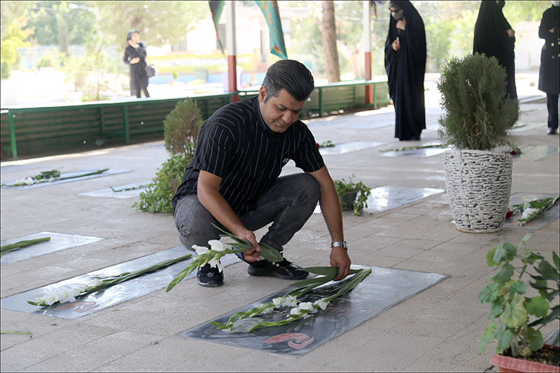 گرامی داشت هفته دفاع مقدس در بهداشت و درمان صنعت نفت فارس و هرمزگان 19