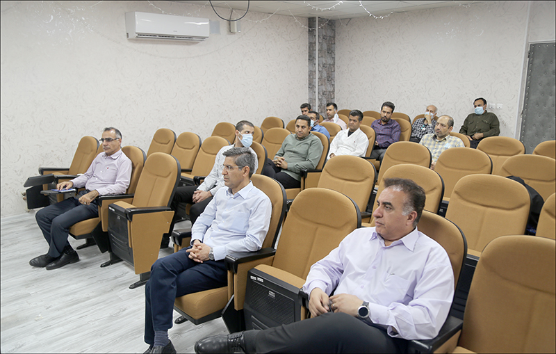 برگزاری برنامه های هفته دفاع مقدس در بهداشت و درمان صنعت نفت فارس و هرمزگان 2 6