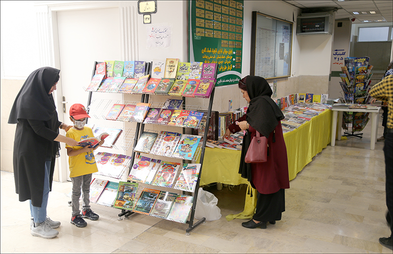 برگزاری برنامه های هفته دفاع مقدس در بهداشت و درمان صنعت نفت فارس و هرمزگان 3 4