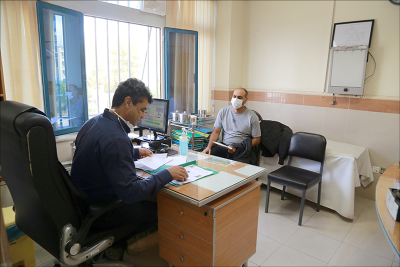 انجام معاینات بدو استخدام مشمولین ایثارگر بهداشت و درمان صنعت نفت فارس و هرمزگان 3