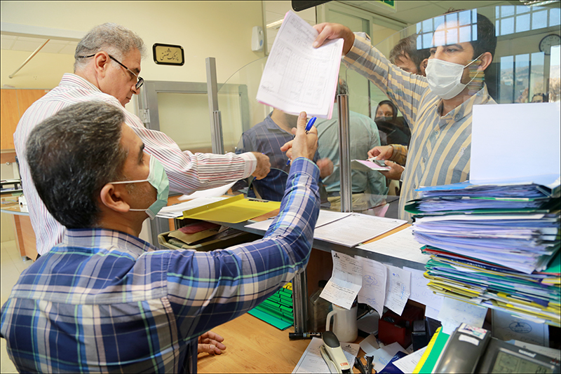 انجام معاینات بدو استخدام مشمولین ایثارگر بهداشت و درمان صنعت نفت فارس و هرمزگان 10