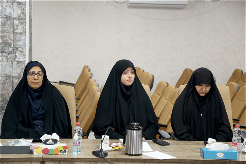 نشست شورای فرماندهان پایگاه های مقاومت بسیج صنعت نفت فارس برگزار شد 24