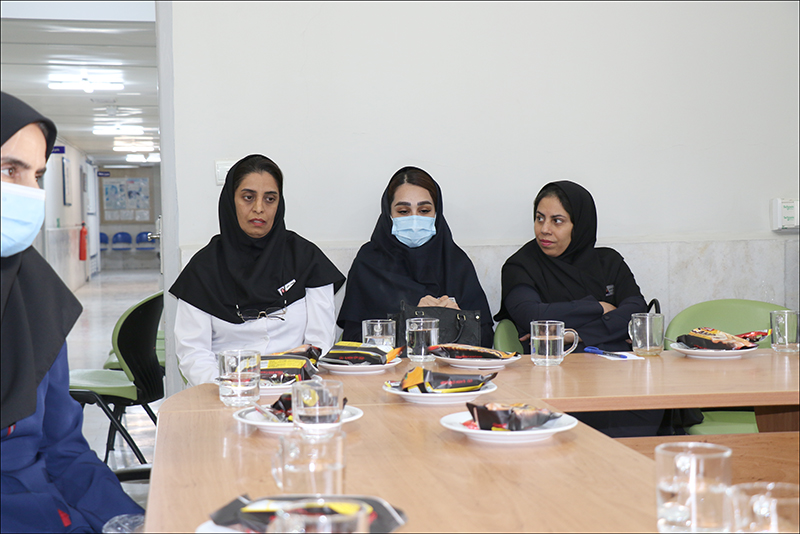 نشست هم اندیشی رییس بهداشت و درمان صنعت نفت فارس و هرمزگان با مدیران و کارکنان منطقه هرمزگان برگزار شد 5