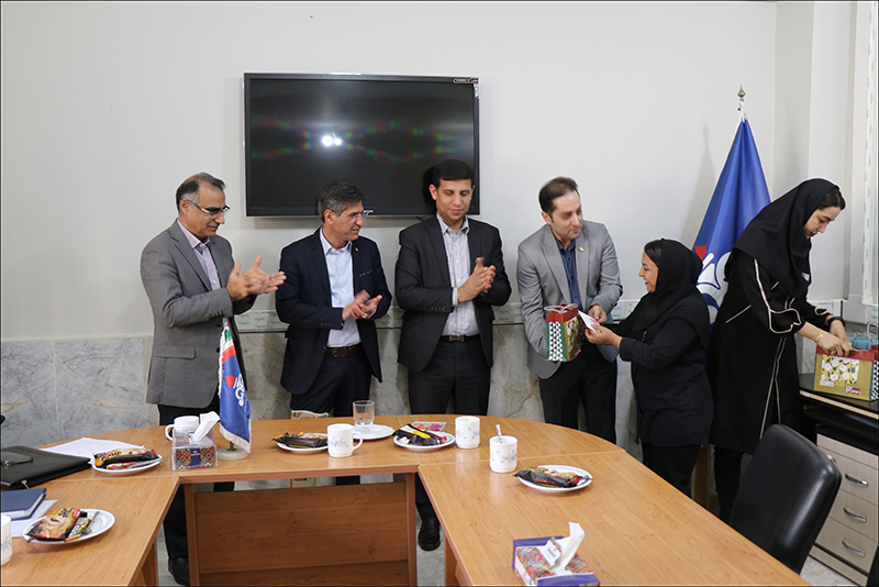 نشست هم اندیشی رییس بهداشت و درمان صنعت نفت فارس و هرمزگان با مدیران و کارکنان منطقه هرمزگان برگزار شد 13