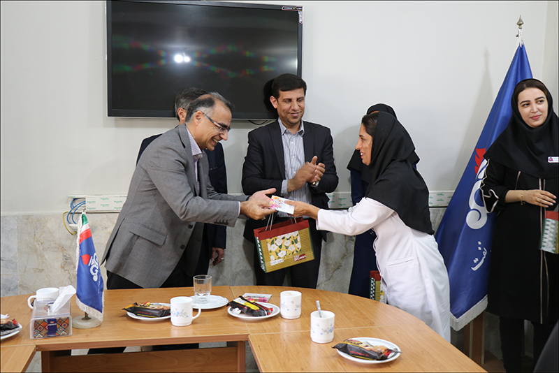 نشست هم اندیشی رییس بهداشت و درمان صنعت نفت فارس و هرمزگان با مدیران و کارکنان منطقه هرمزگان برگزار شد 15