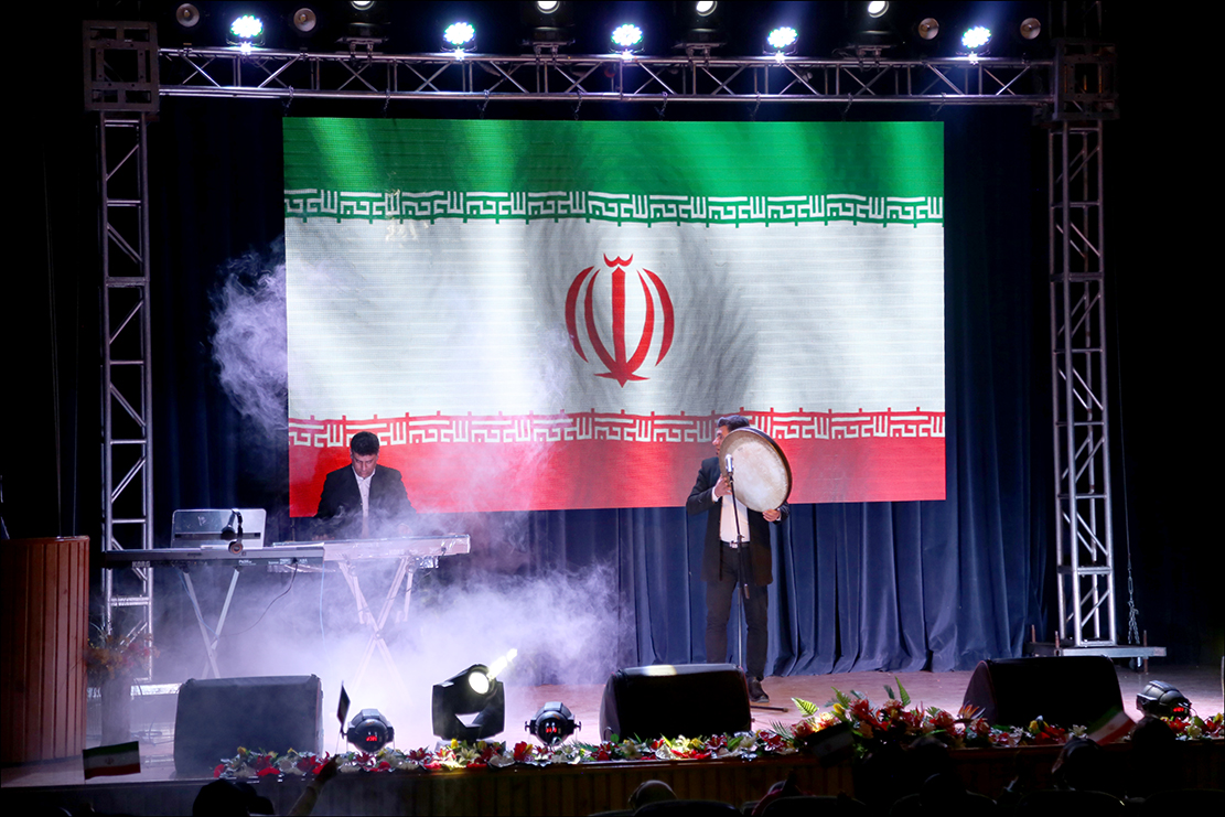 شب اول جشن دهه فجر 19